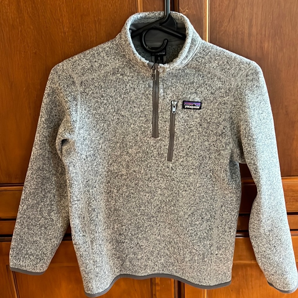 Boys Patagonia Quarter Zip Pullover. Size M (10).